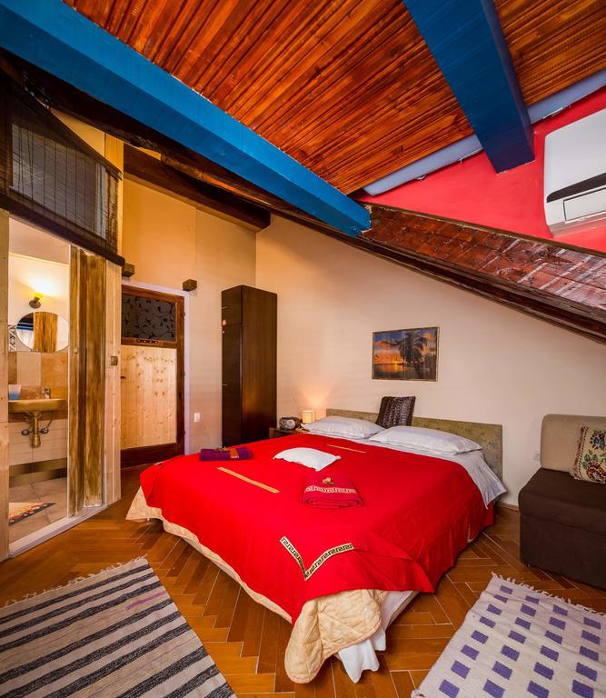 سبليت Guest House Roman Horizon الغرفة الصورة