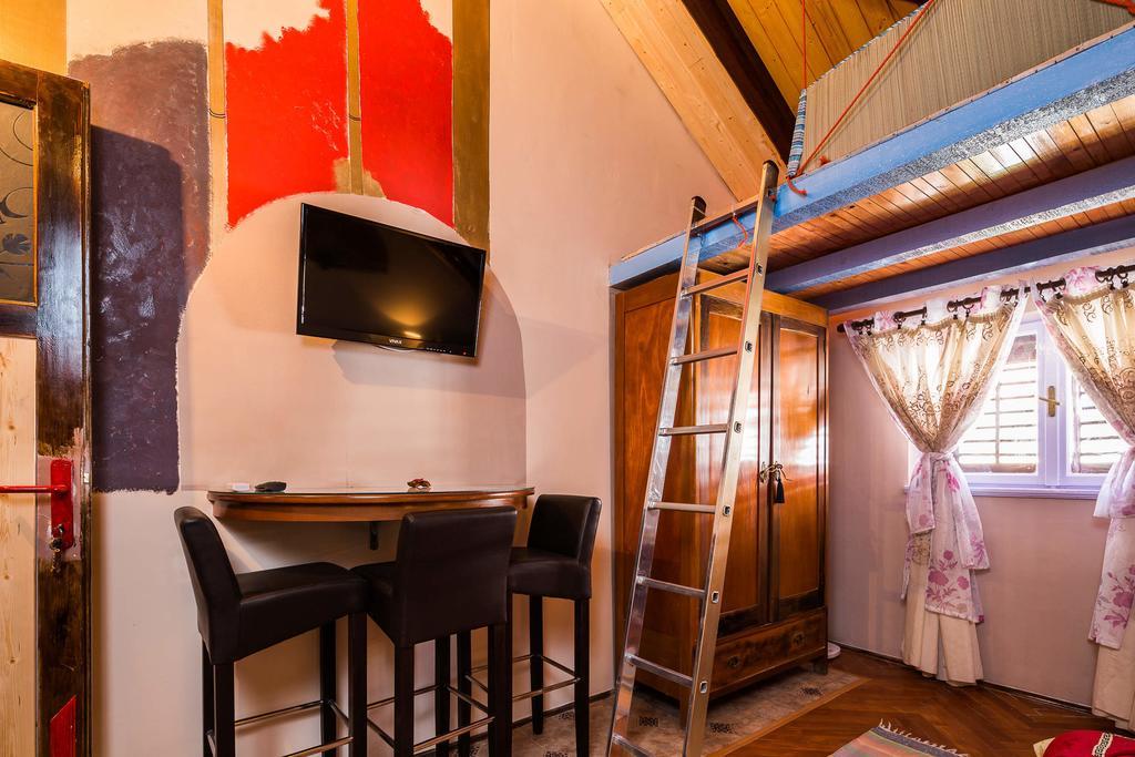سبليت Guest House Roman Horizon الغرفة الصورة