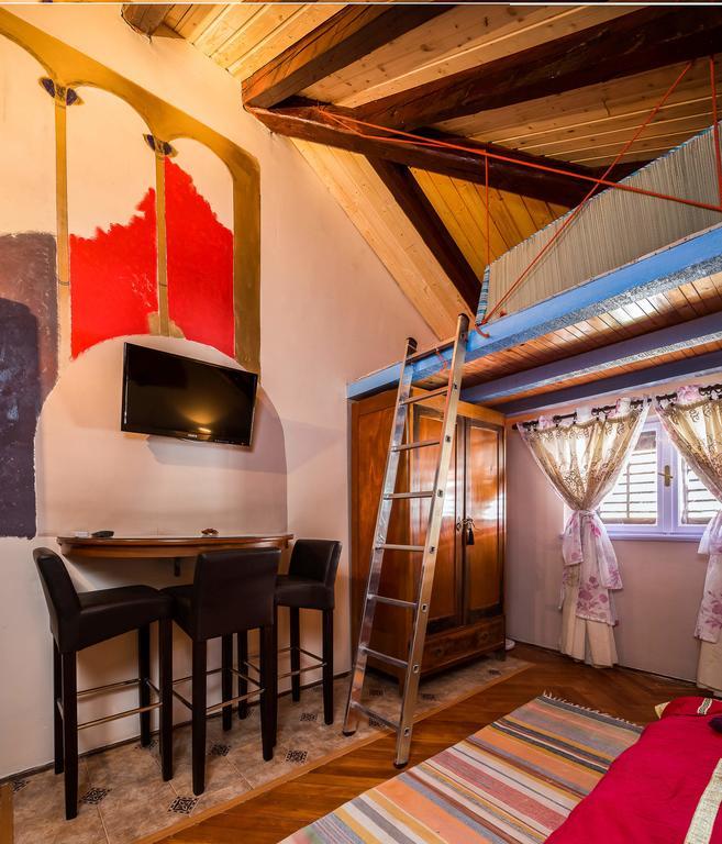 سبليت Guest House Roman Horizon الغرفة الصورة