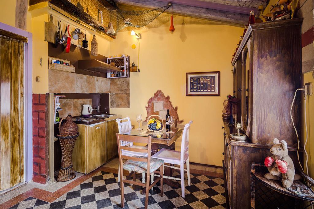 سبليت Guest House Roman Horizon الغرفة الصورة