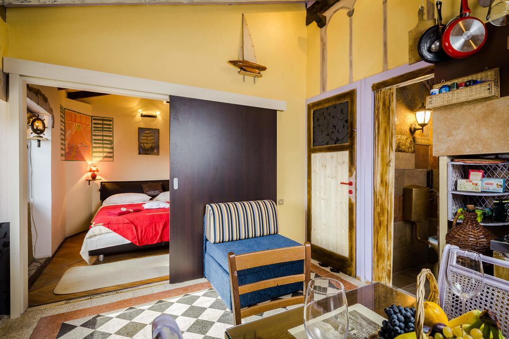 سبليت Guest House Roman Horizon الغرفة الصورة