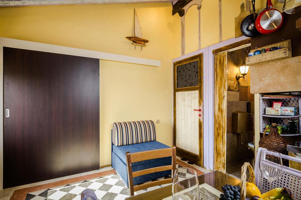 سبليت Guest House Roman Horizon الغرفة الصورة