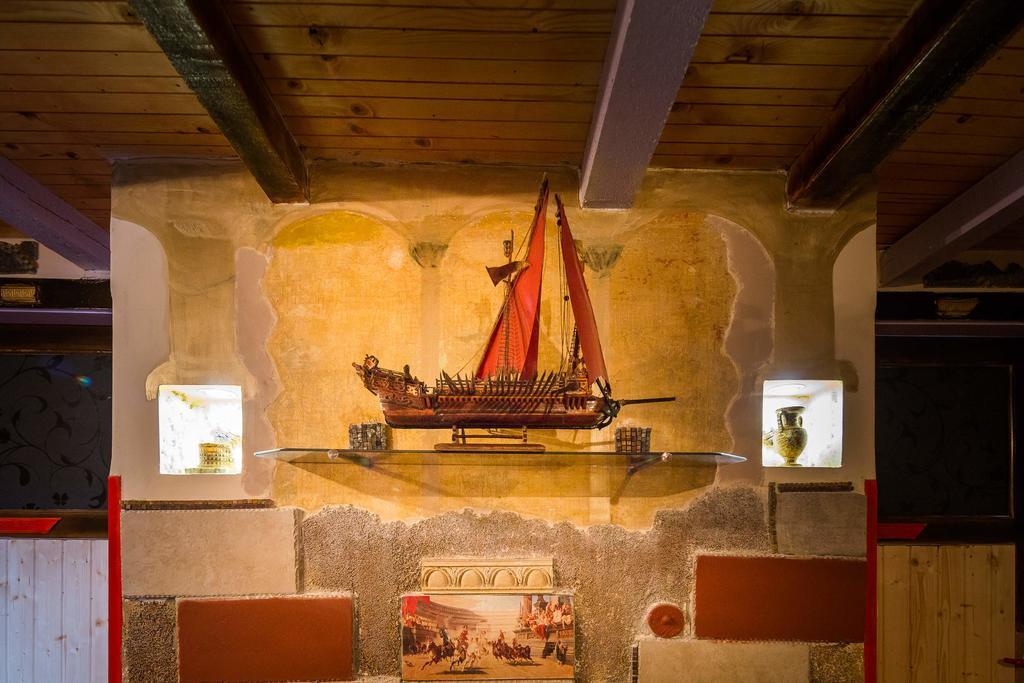سبليت Guest House Roman Horizon الغرفة الصورة